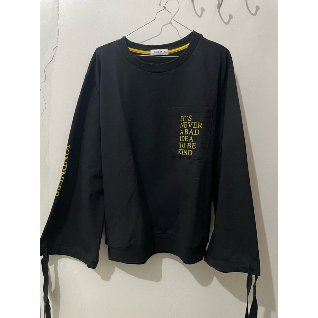 Preloved Sweater Nevada