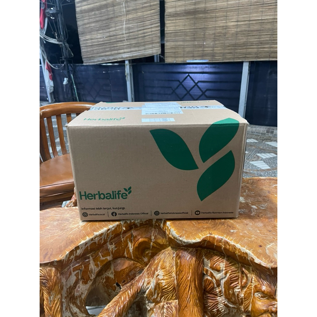 

Kardus 37 cm x 32 cm x 23 cm (600) Bekas Herbalife Double Wall