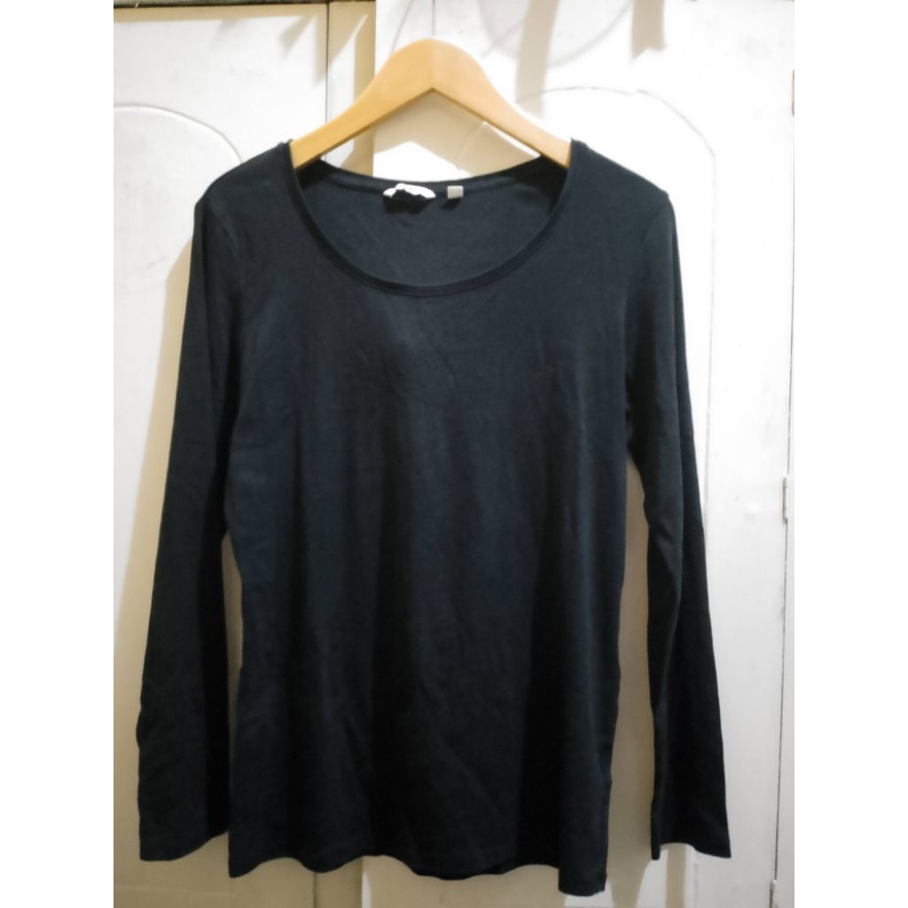 PRELOVED MANSET UNIQLO