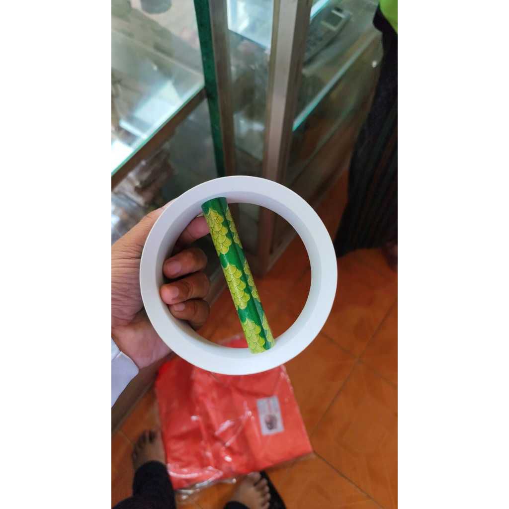 Gulungan Layangan atau Gulungan Senar Layangan