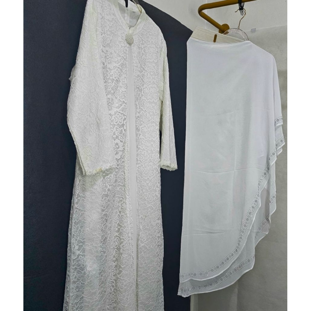 Gamis Brukat 5L Putih Free Khimar Jumbo
