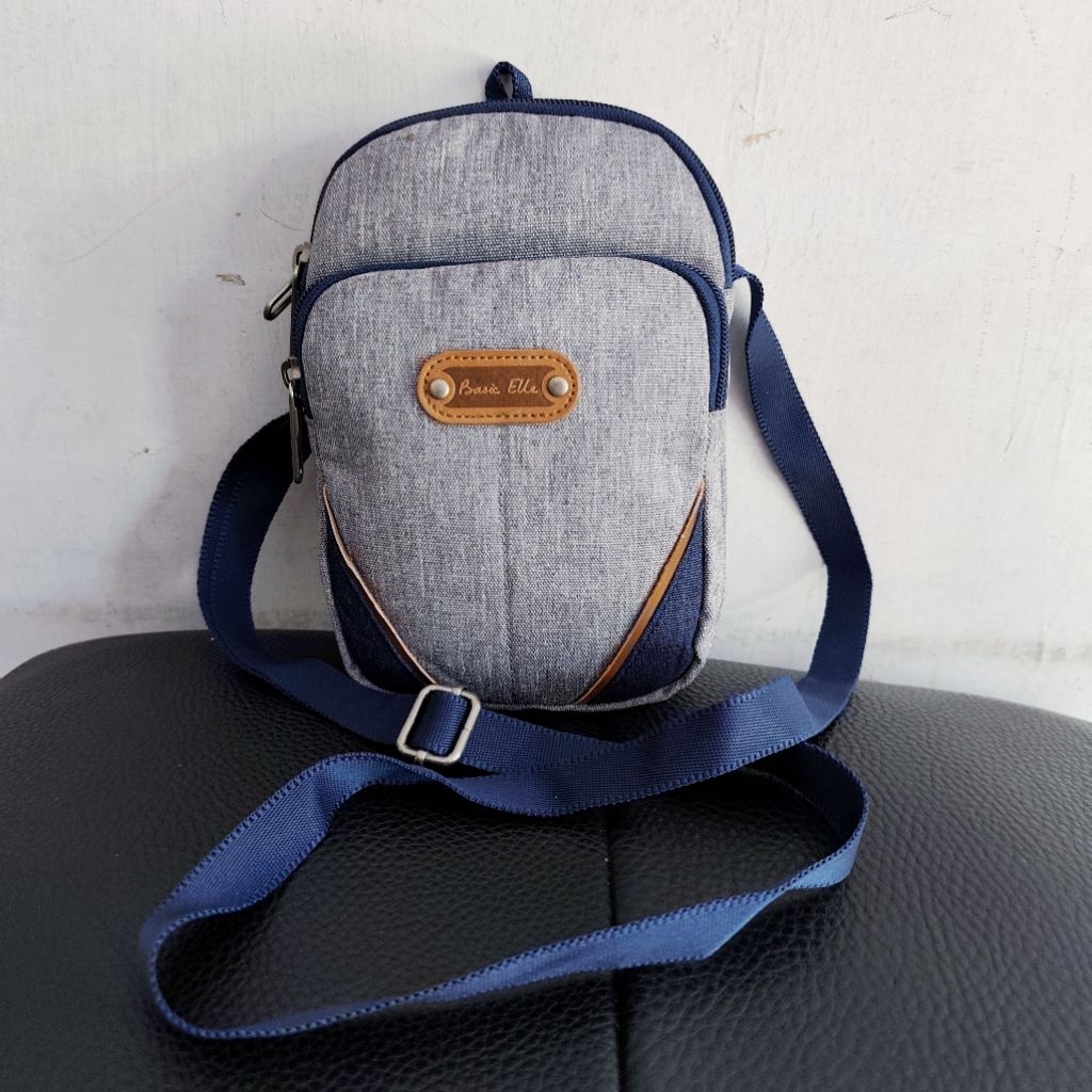 Basic Elle Sling Bag / tas selempang Basic elle