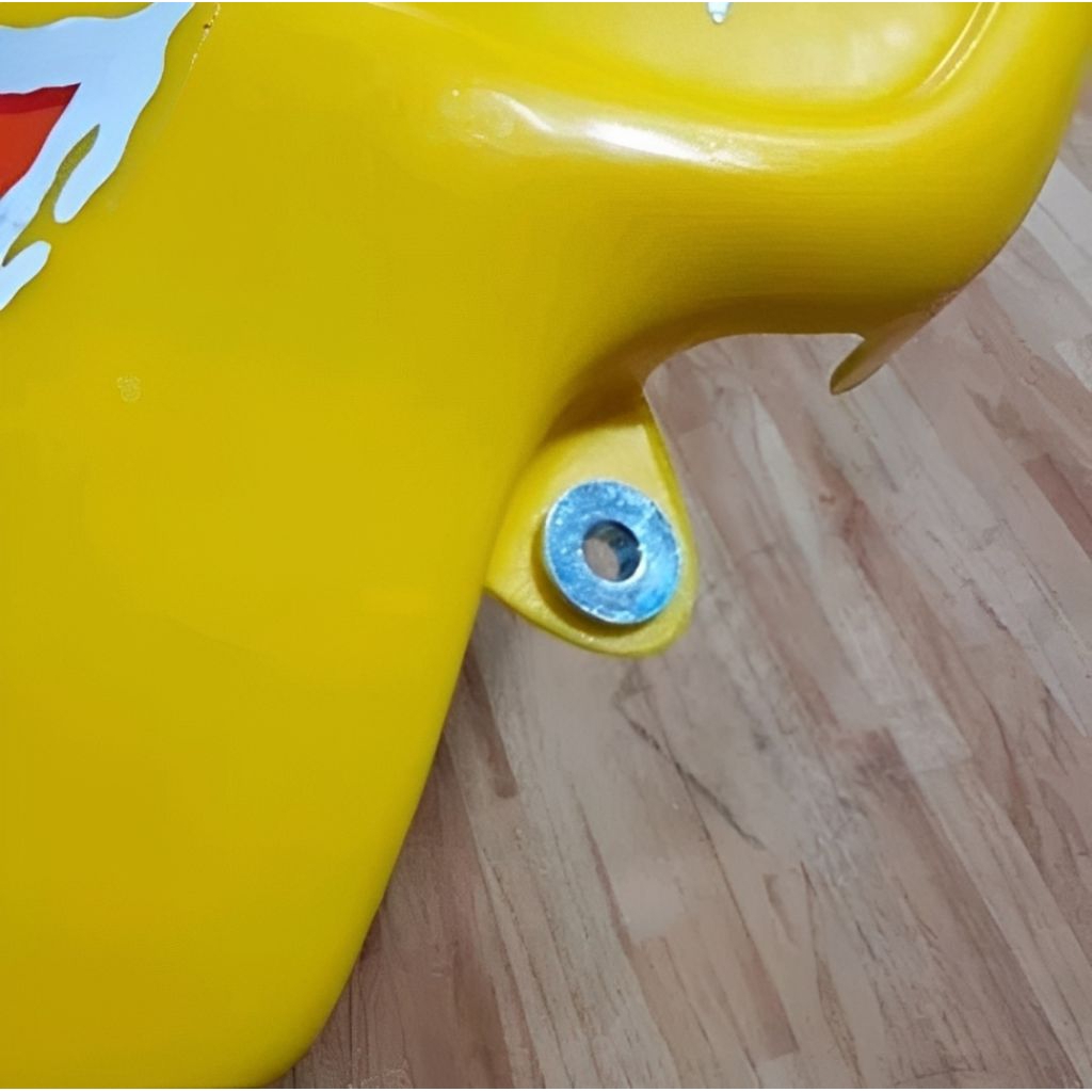 Boshing baut side cover Suzuki TS125 bushing baut side cover Suzuki TS125 washer baut side cover TS1