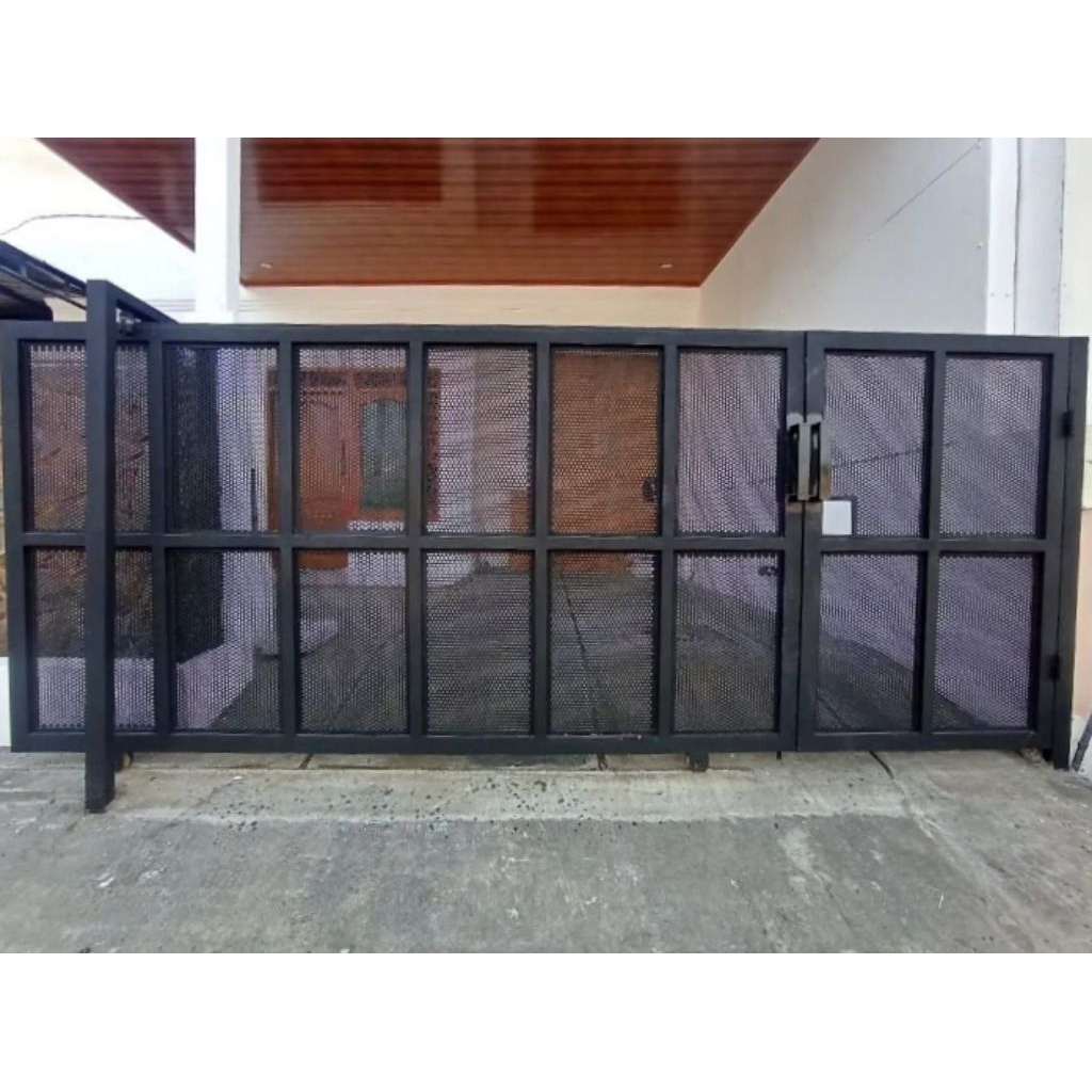 Pagar plat perforated minimalis