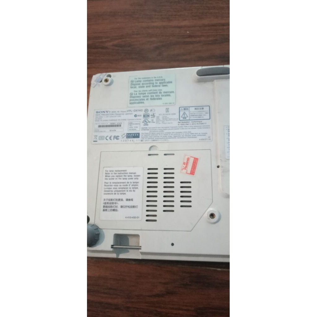 proyektor sony vpl dx140 minus nyala mati