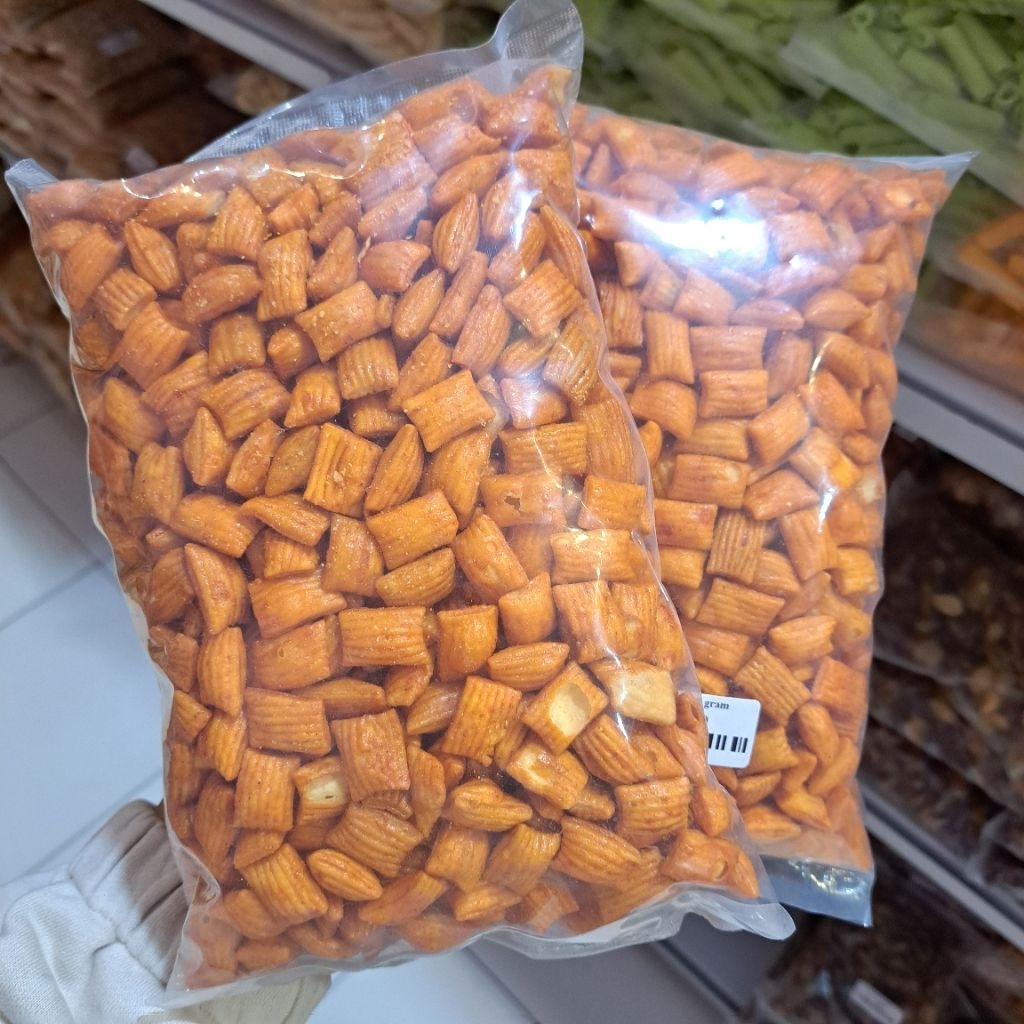 

Aneka Snack Pang-pang - Pang pedas, coklat, segienam jagung bakar, stik pedas