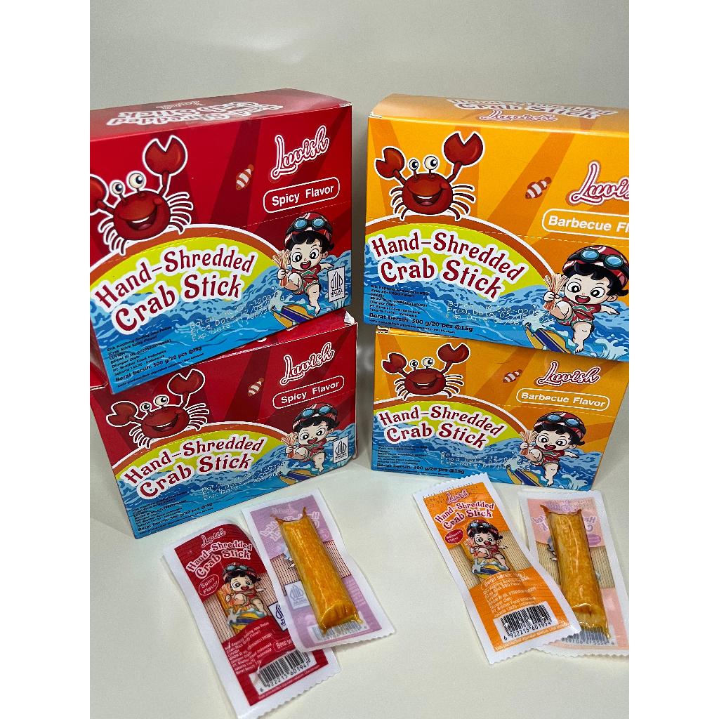 

LUVISH Crab Stick Box Isi 20 PCS / Crab Stick Luvish hand shreddef crab stick (spicy dan BBQ) BOOM RI HALAL stik kepiting cemilan viral Food Snack Pedas Asin Camilan Makanan