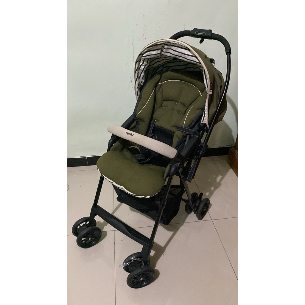 stroller bayi merek combi second
