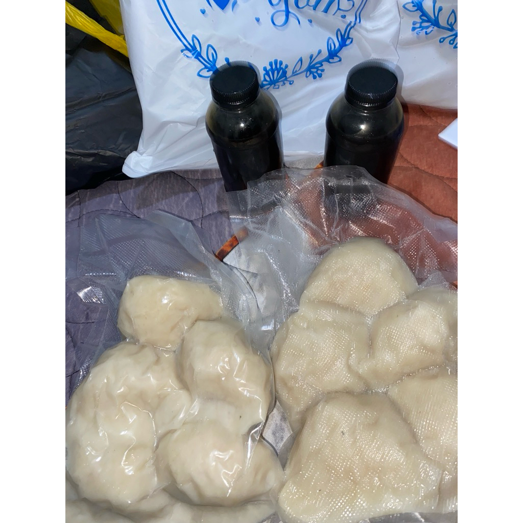 

Pempek kapal selam besar