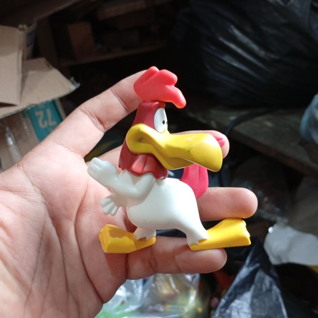 happy meal toys Looney Tunes foghorn leghorn