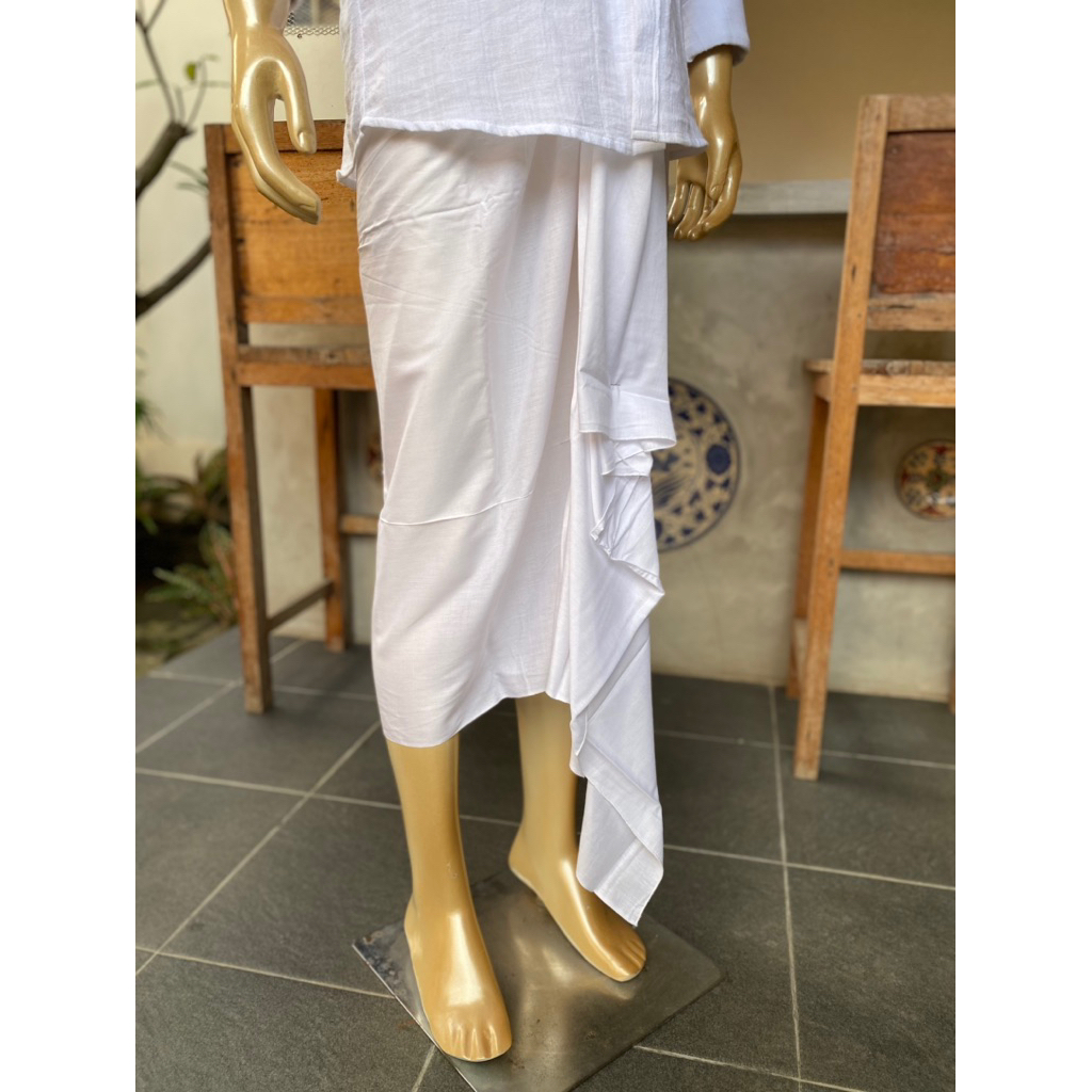 kamen putih kain rayon