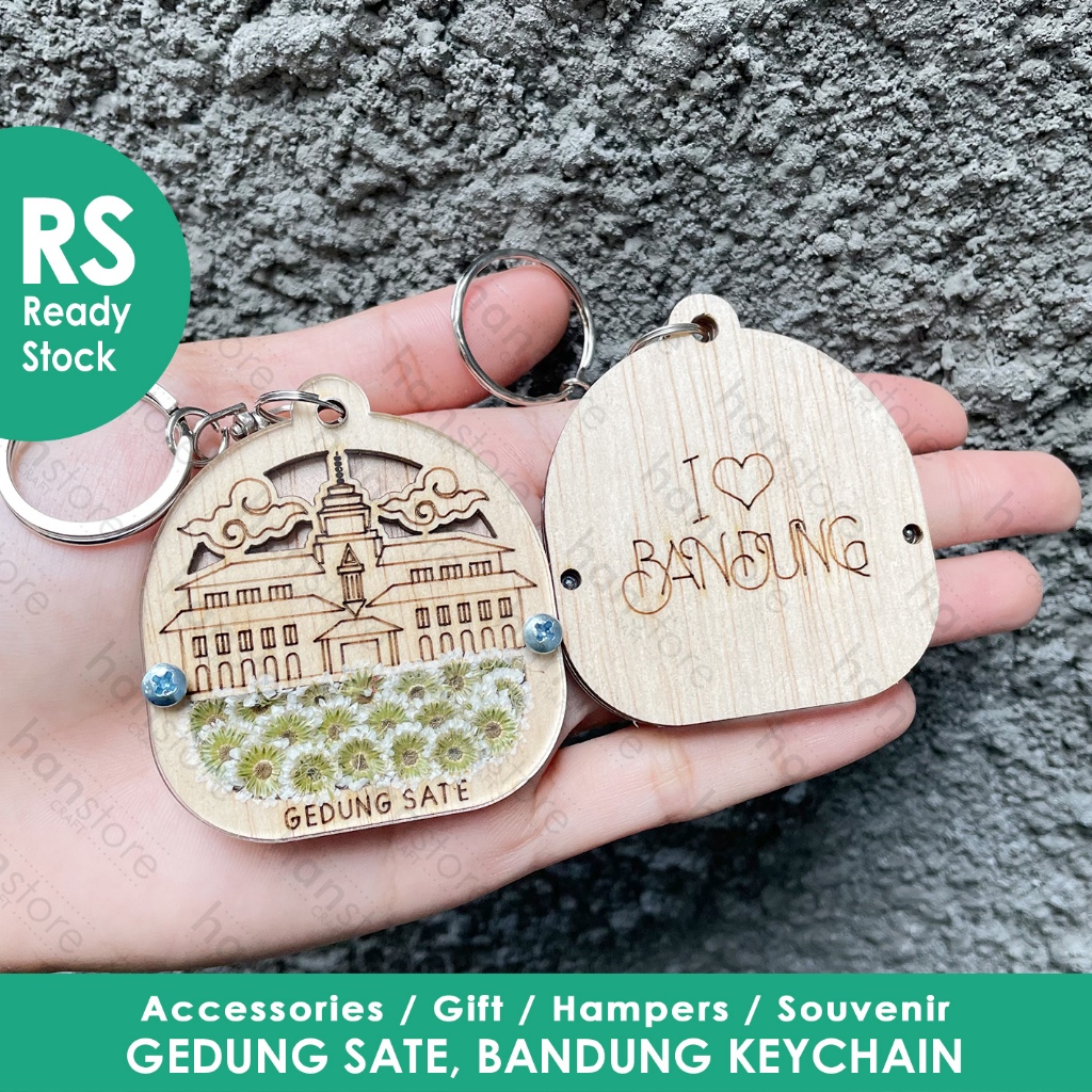RS GEDUNG SATE BANDUNG Keychain / Gantungan Kunci Kayu & bunga / Jawa Barat / I LOVE BANDUNG Indones