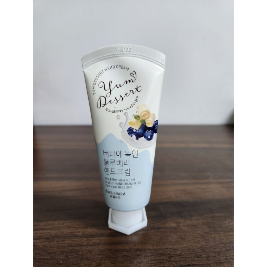 Welcos KWAILNARA Yum Dessert Hand Cream [Blueberry Sheabutter] 60g