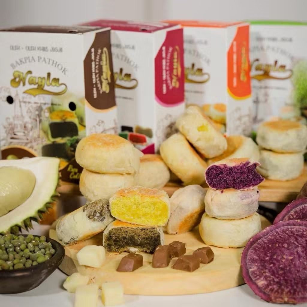 

BAKPIA PATHOK Nayla khas Jogja isi 10 pcs mix / YANGKO Nayla babat vacum isi 10 pcs / WINGKO Nayla isi 30 pcs