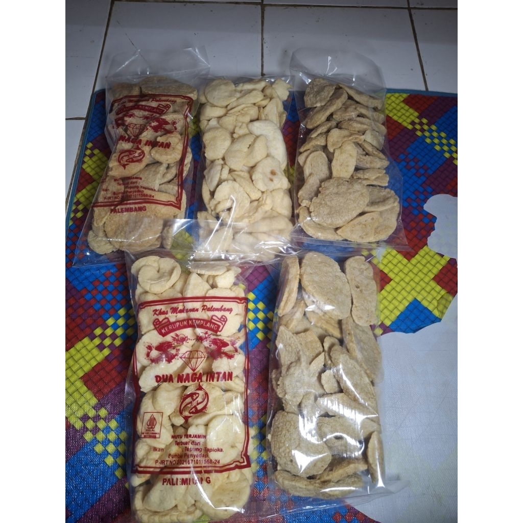 

Kemplang pecahan/Rempesan Kulit Mix Daging,Masing" Kemasan 200Gram ×5Bungkus