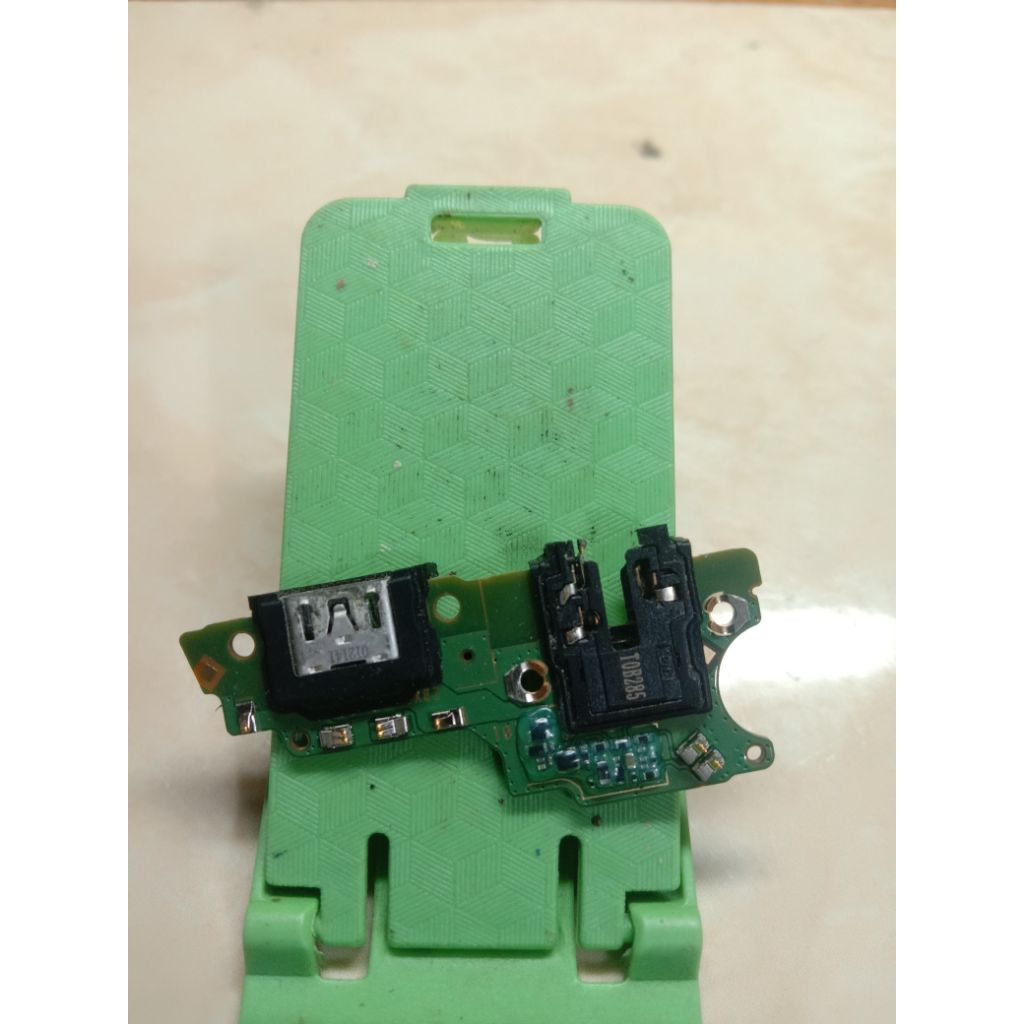 Papan cas Oppo A31 original