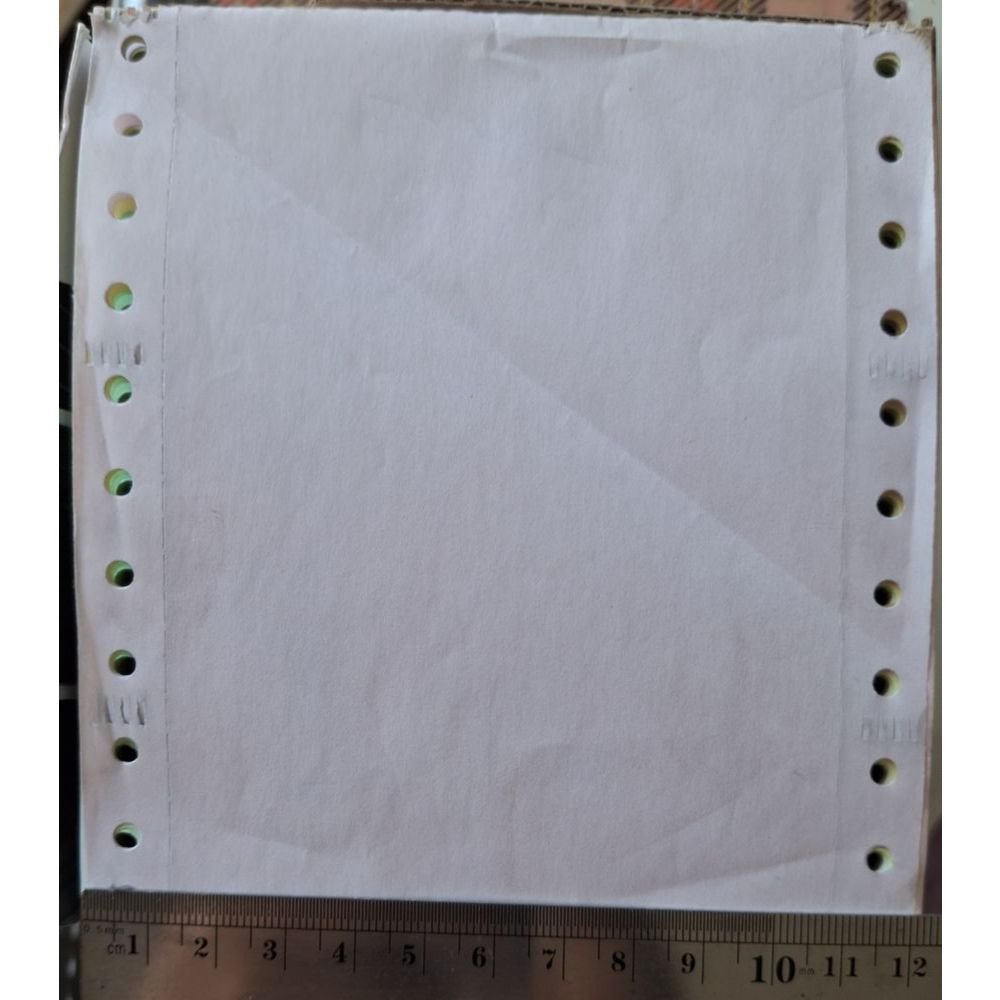 

Continous Rangkap 3 NCR carbonize(Sekali cetak 3+1=4 lembar) , Uk Panjang x Lebar = 14cm x 12cm ( pasnya cek Foto ), ada sisa 1 box lihat foto