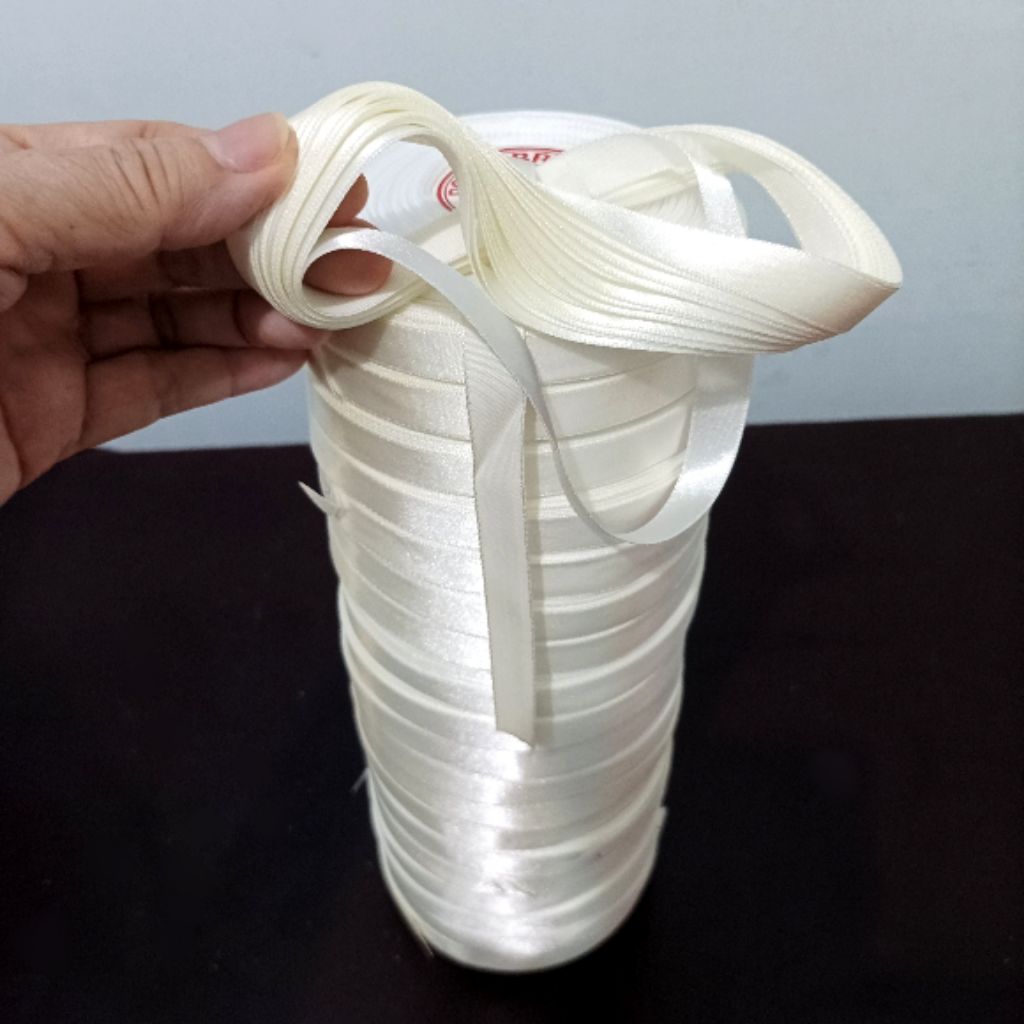 

lebar 1.25 cm - 8 meter