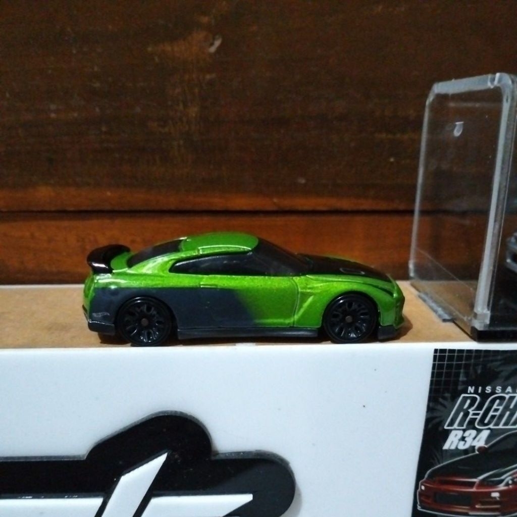 Nissan GT-R R35 TFOX Guaczilla