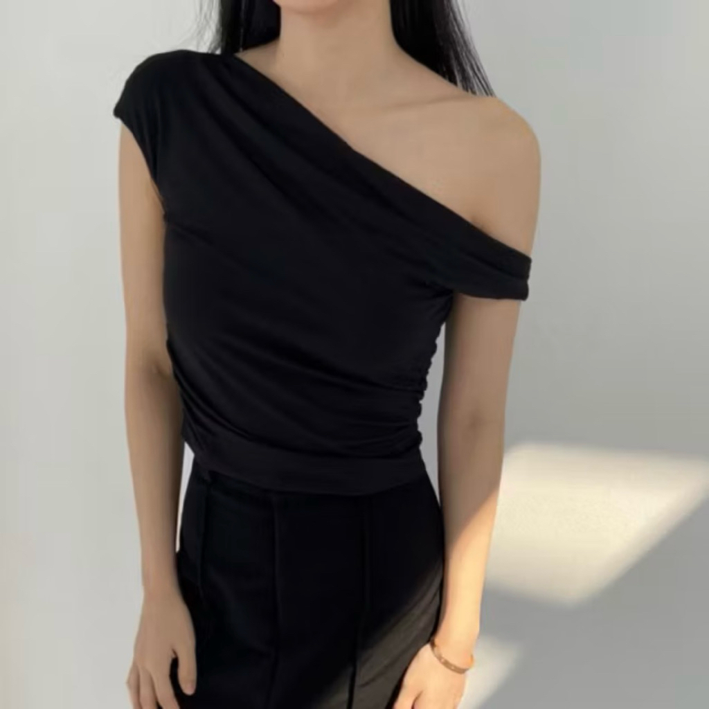 [PRELOVED] Issa Top Black - Byeol