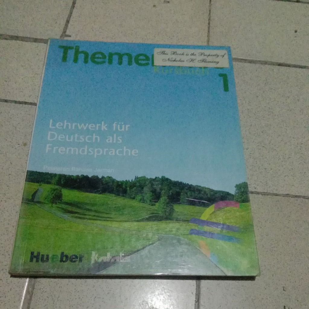 BUKU THEMEN NEU 1 KURSBUCH