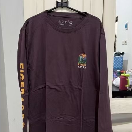 Preloved Kaos Eiger Ori