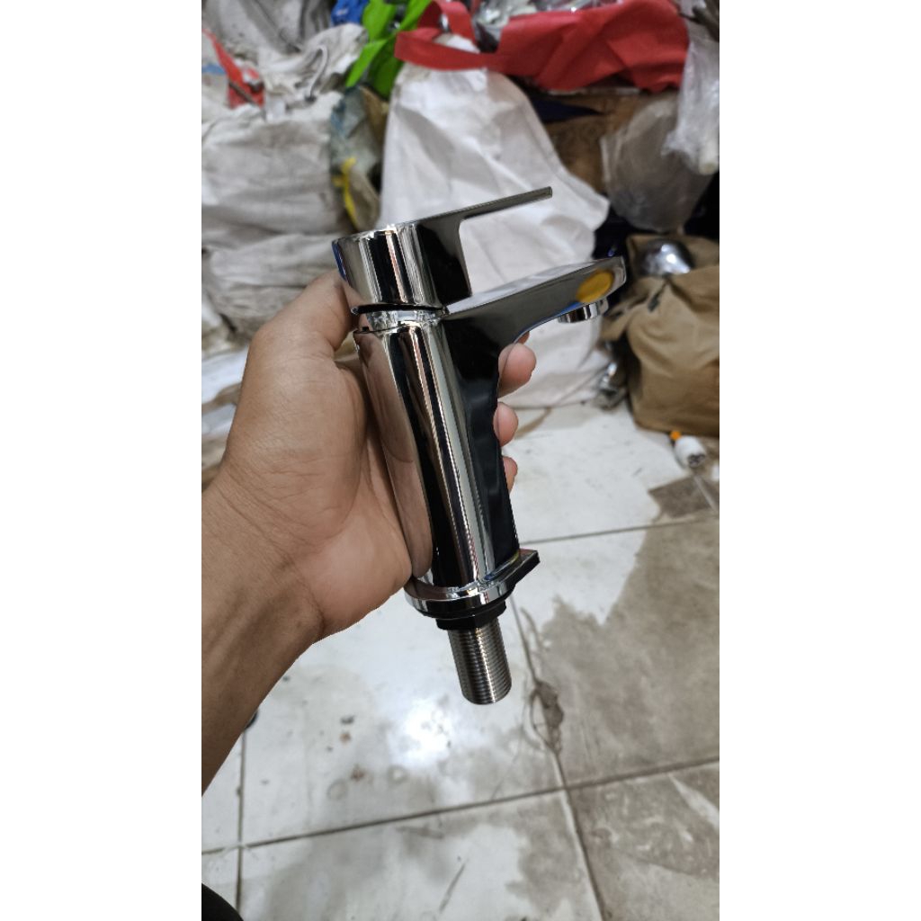 kran wastafel American standard