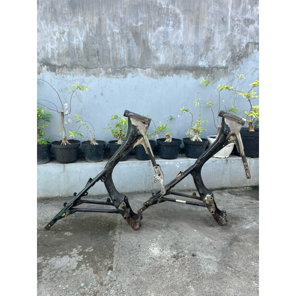 Rangka gl100 original copotan sudah tatanan