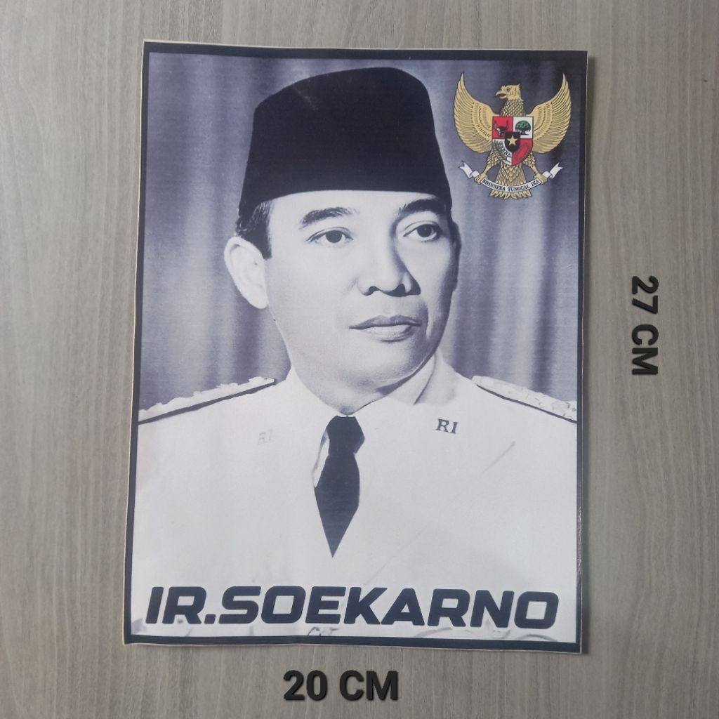 

STIKER SOEKARNO VINYL UKURAN BESAR
