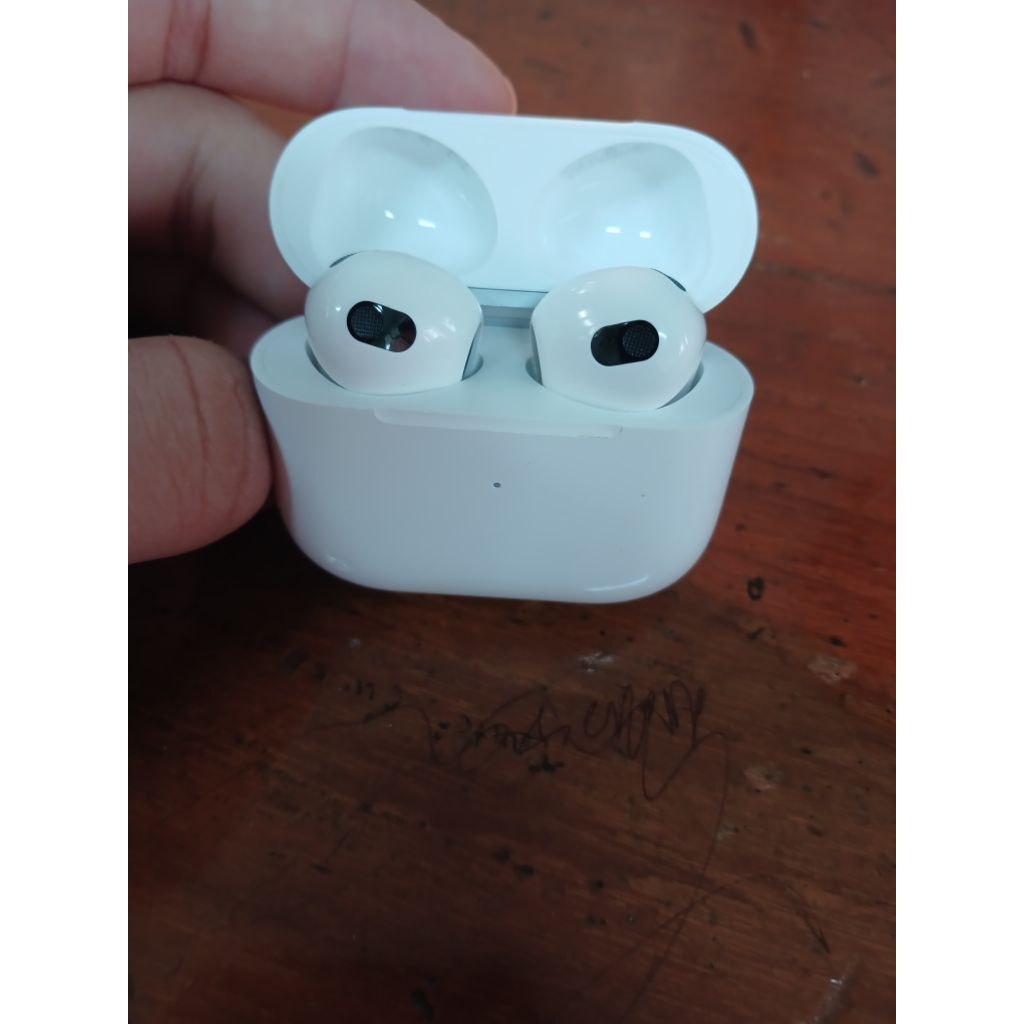 Apple AirPods Gen 3 MagSafe ORIGINAL SECOND – Baca Deskripsi