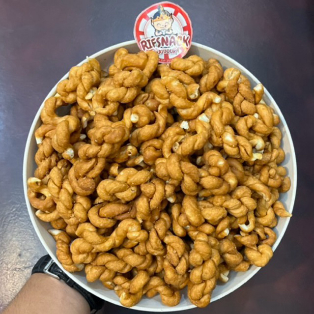 

UNTIR UNTIR VIRAL PREMIUM MAKANAN RINGAN CAMILAN /OLEH OLEH KERIPIK/ KRIPIK LEZAT GURIH BERGIZI