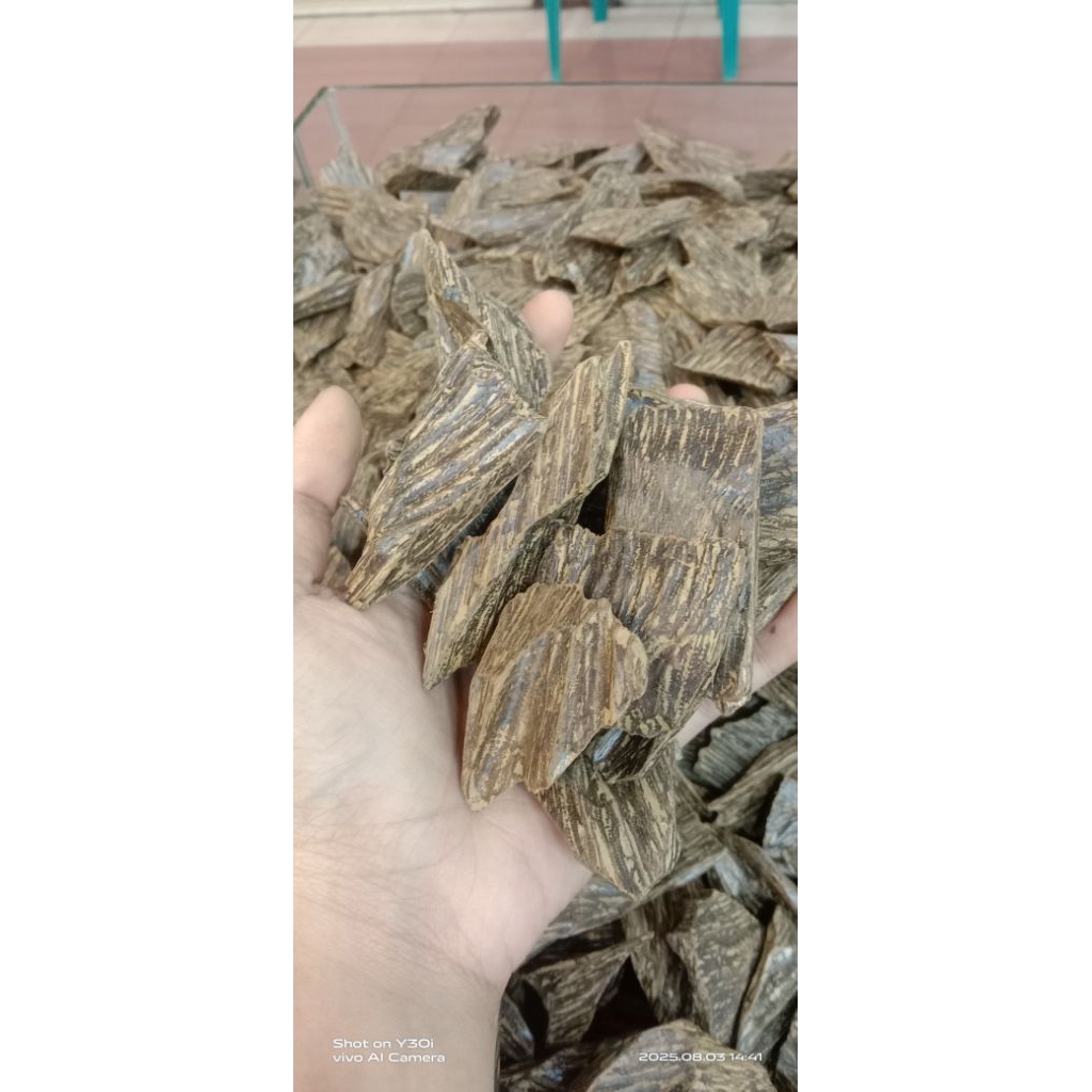 Gaharu Kalimantan Pure  / Gaharu Kalimantan Pure Alami / Gaharu Kalimantan  isi 100 gr ( KT )