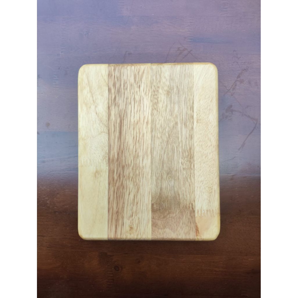Talenan Kayu FJL Rubberwood – FOODGRADE & Anti Slip Uk. 20 x 25 cm | Ketebalan: 18 mm