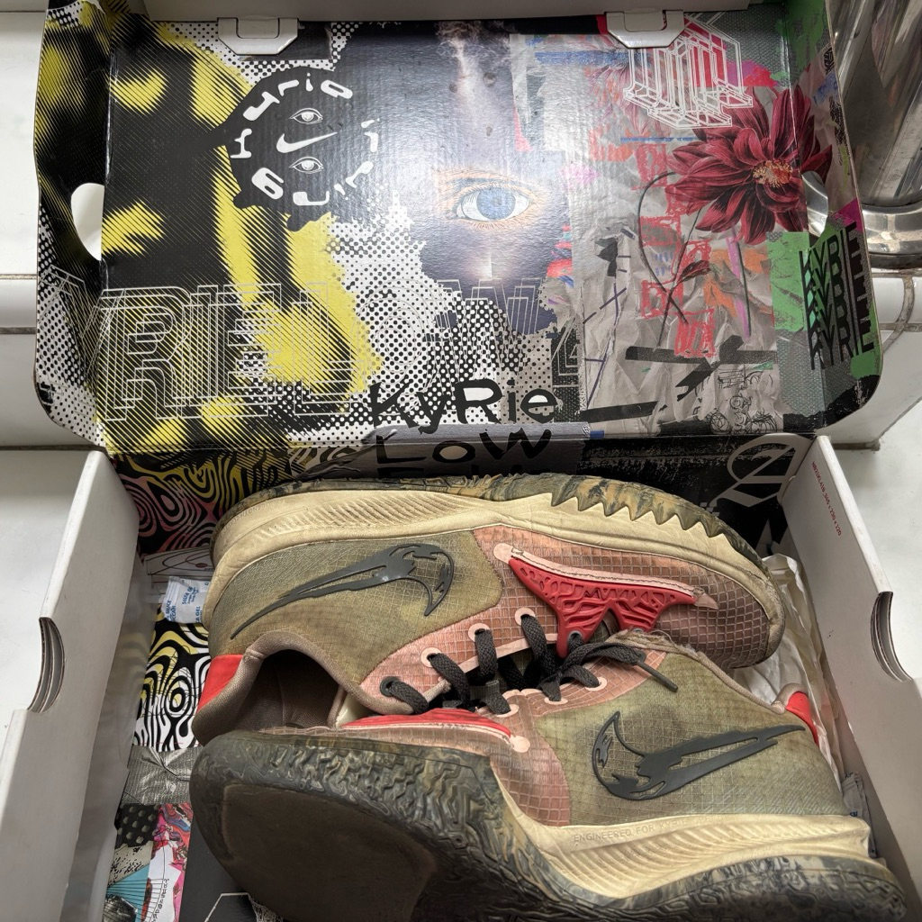 Sepatu Basket Kyrie 4 low Ep