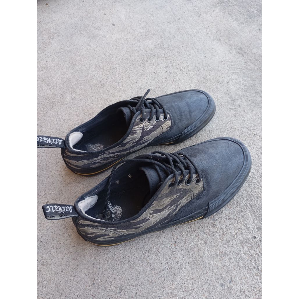 Sepatu Dr. Martens Pressler Camo Tiger stripes