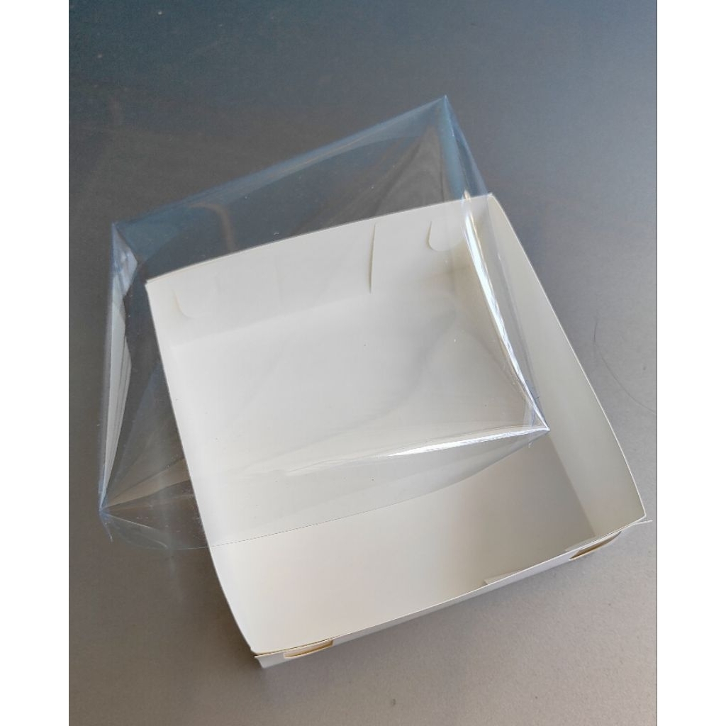 

kotak/dus ivory tutup mika