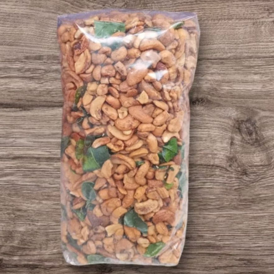 

kacang mete patahan matang original 1kg