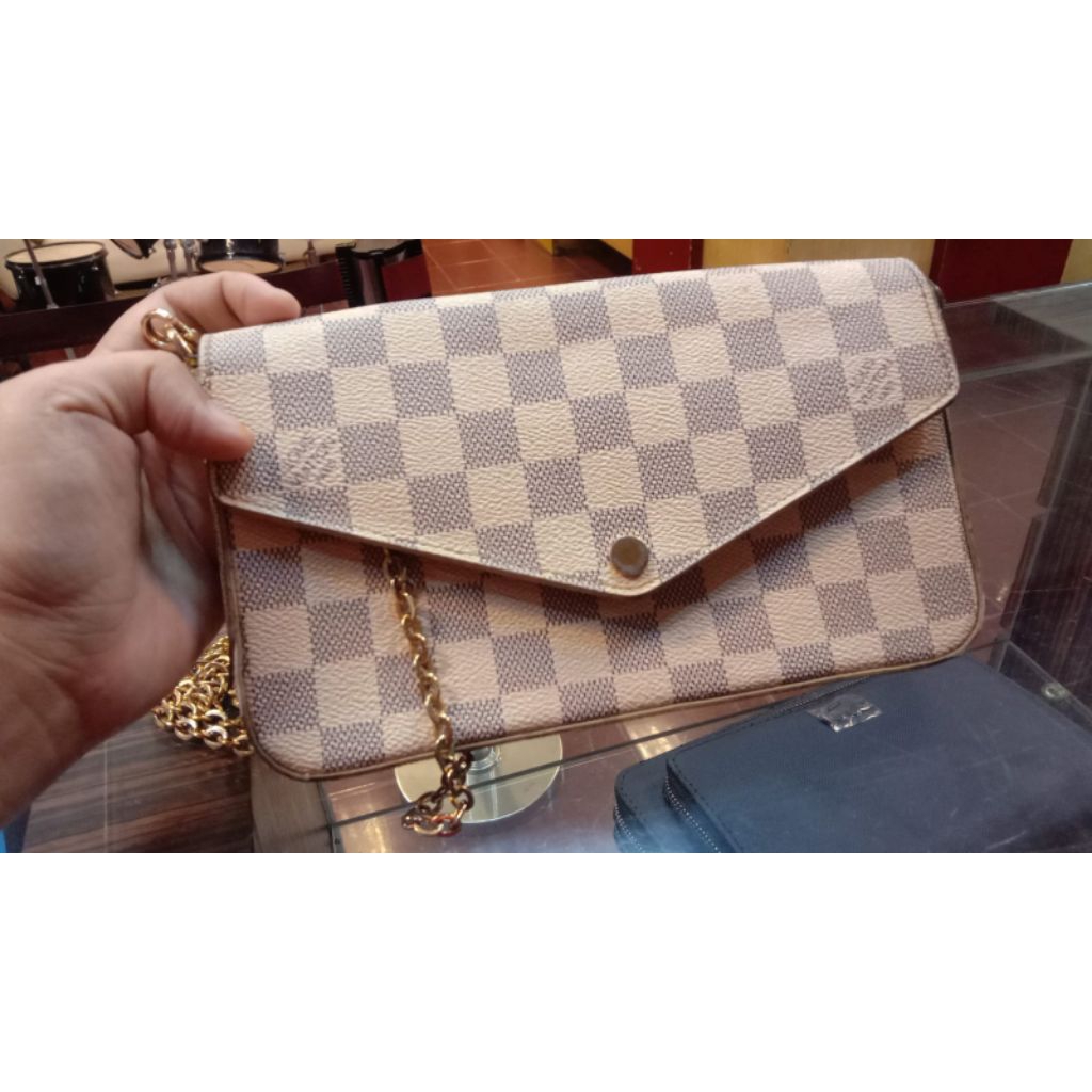 LV Felicie Azur Pochette 2009 Preloved