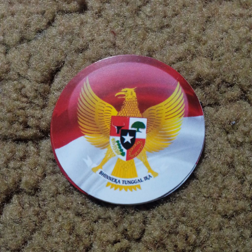 

Stiker Garuda Merah putih. bulat 5cm. isi 100pcs. Rp 200/pcs