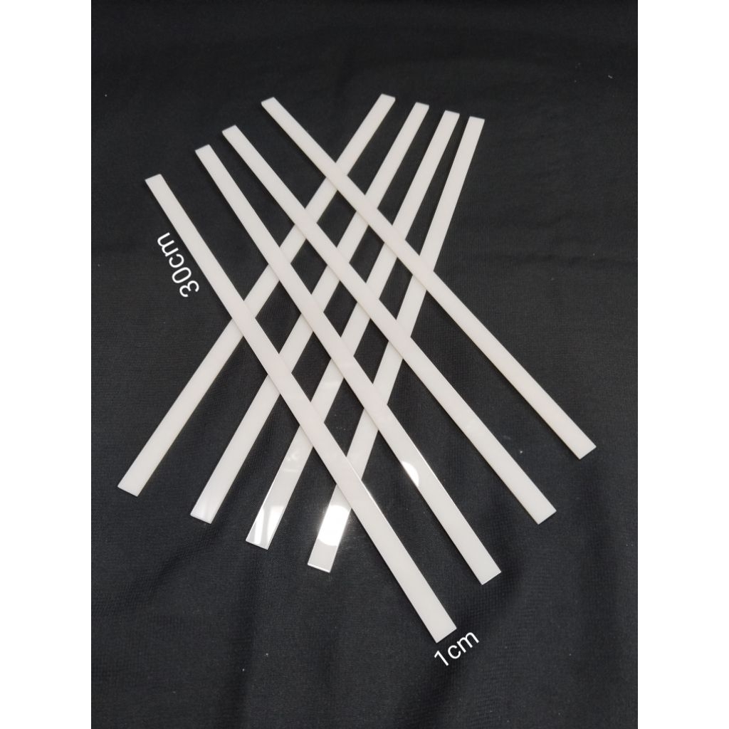 

Sekat Akrilik Putih susu Tebal 2mm 1cm x 30cm