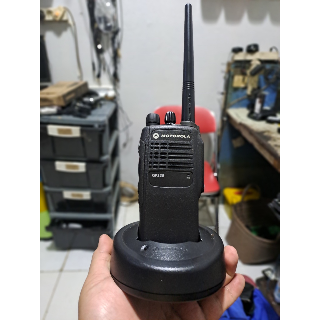 Ht Motorola Gp328is Vhf Bekas Walkie Talkie Motorola GP 328 Explosive Proof Frekuensi Vhf Motorola G