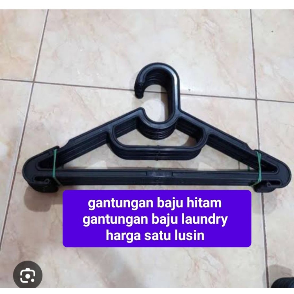 Gantungan baju plastik hitam/Gantungan baju laundry harga satu lusin plastik