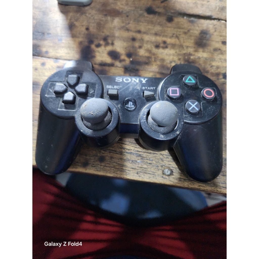 bismillah jual stik ps 3 op dan om nggk bisa milih  kndsi rusak perlu servis dlu rusak campur nggak 