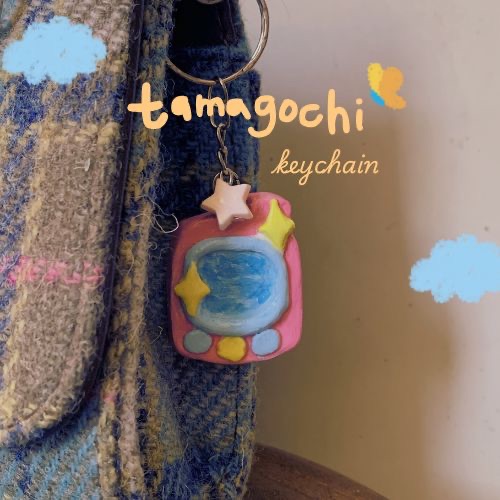 Tamagochi keychain / gantungan tamagochi / tamagochi clay keychain / keychain clay / custom keychain