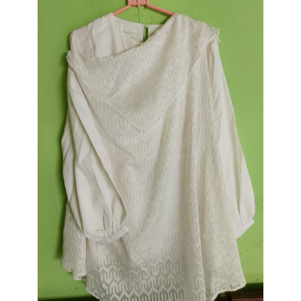 preloved blouse d'amora nursing wear