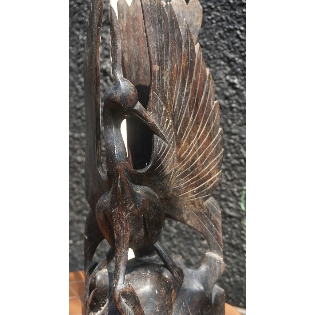 Patung Ukiran Kayu Burung Bangau Sayap Terbentang – Koleksi Antik & Vintage Langka untuk Kolektor