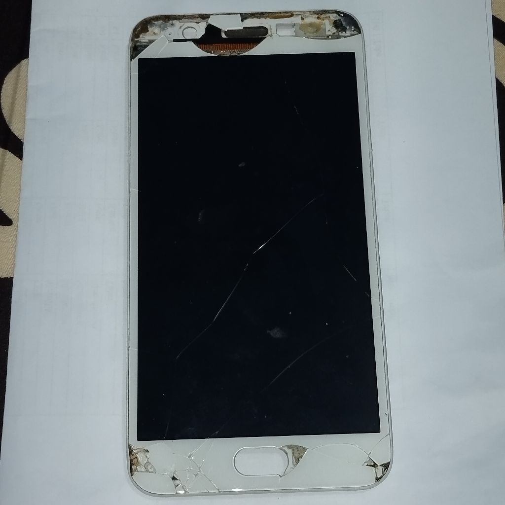 LCD Bahan Oppo F1S [Minus Toucshcreen Retak Banyak Harus Ganti]