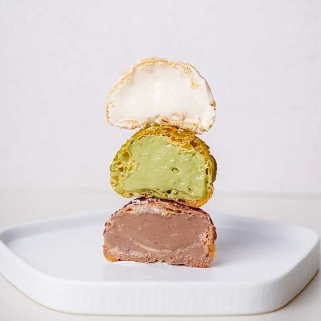 

⁠Hamper Soes Coklat Premium Gift Set Kue Sus Namubakes Birthday Cake Mini Soes Garing Choux