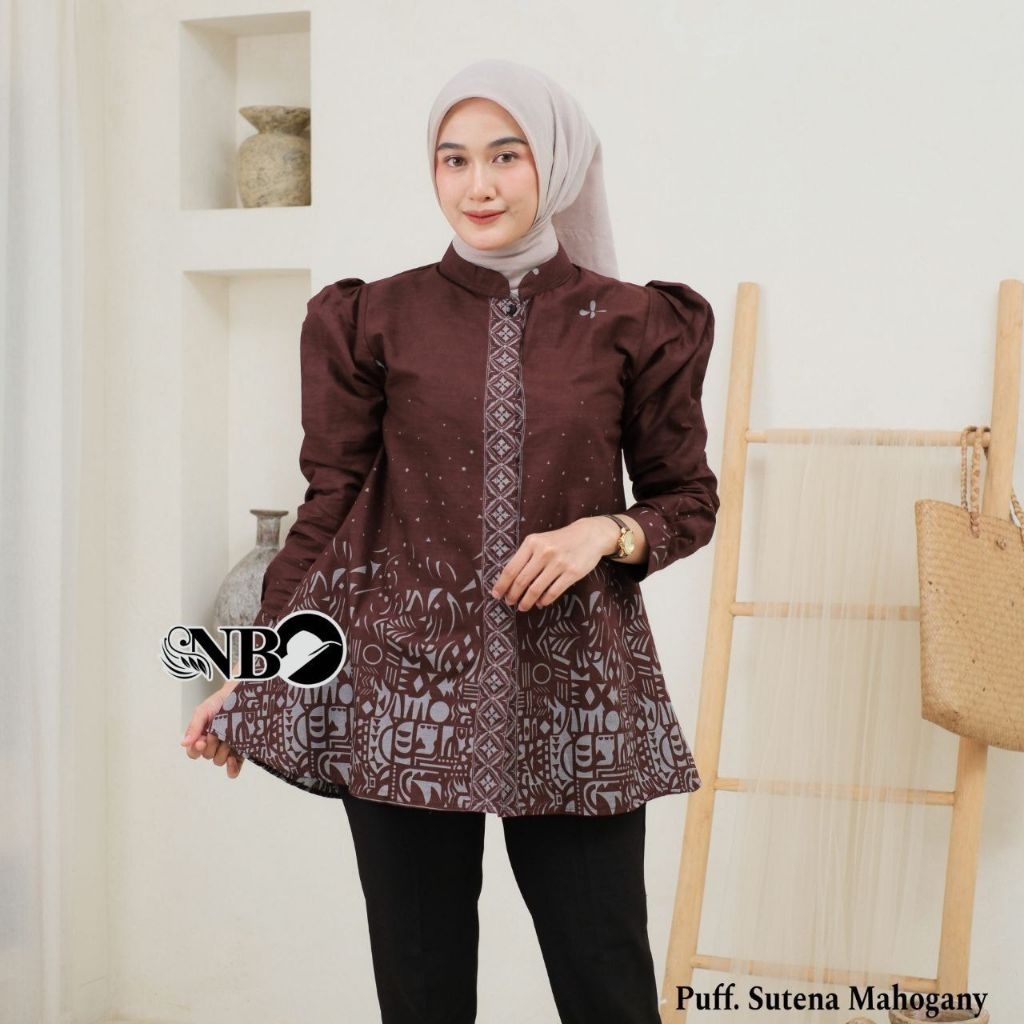 Blouse Batik Modern Lengan Puff – Model Tunik Elegan Motif Etnik