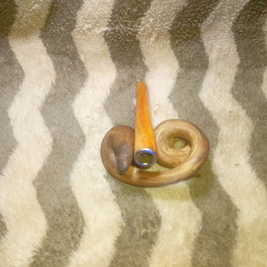 Pipa rokok kayu Secang